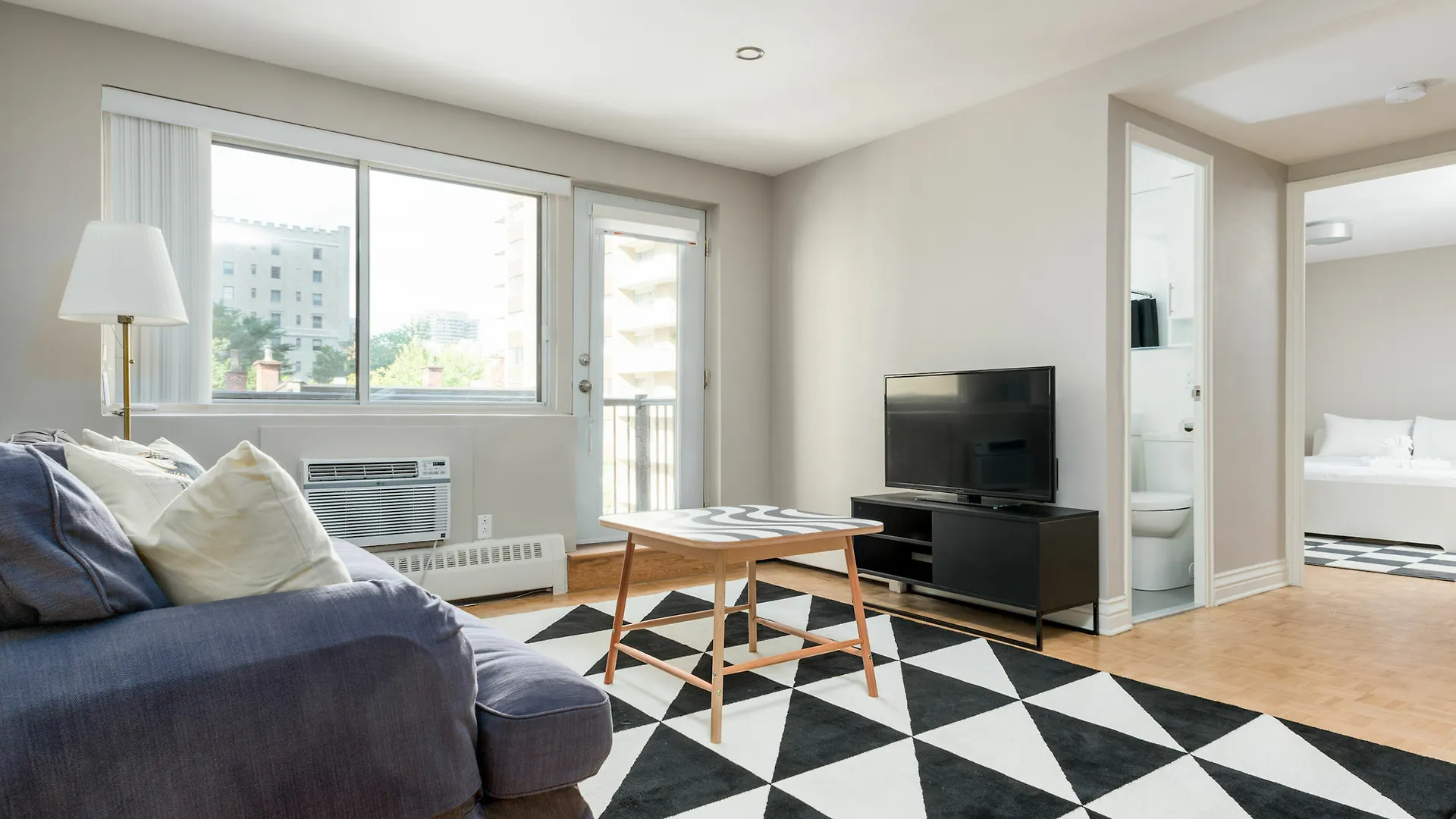 Sleek 2Br In Downtown Mtl By Sonder Apartment Montreal Canada